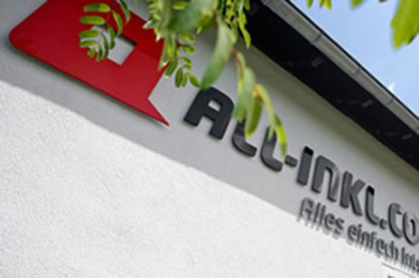 Bild: all-inkl-haus-schriftzug.jpg